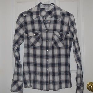 Flannel Plaid Button-Up Shirt